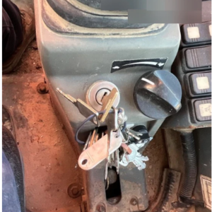 TAKEUCHI TL8 - Image 3