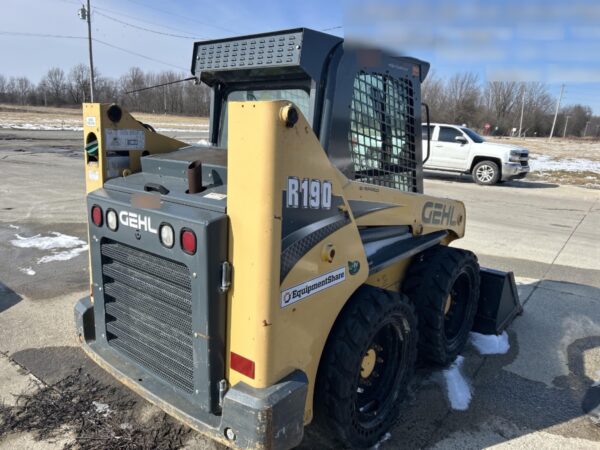 2016 GEHL R190
