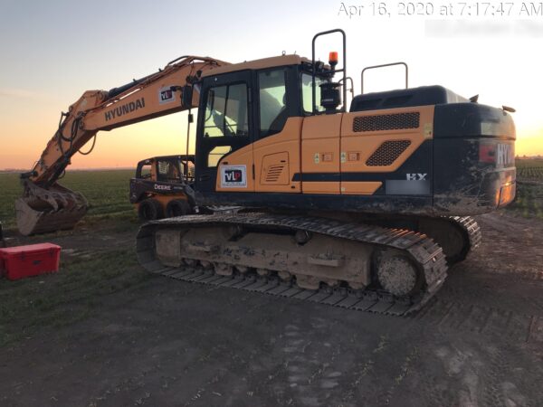 2016 HYUNDAI HX220L 2016 HYUNDAI HX220L