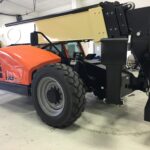 2016 JLG 1055