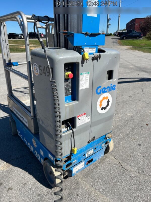 2017 GENIE GR-20