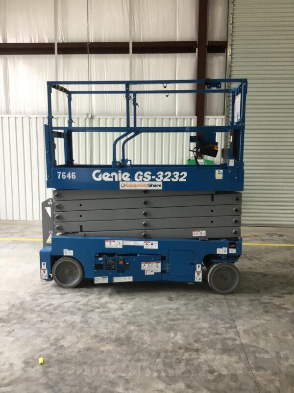2017 GENIE GS-3232