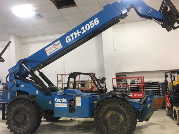 2017 GENIE GTH-1056