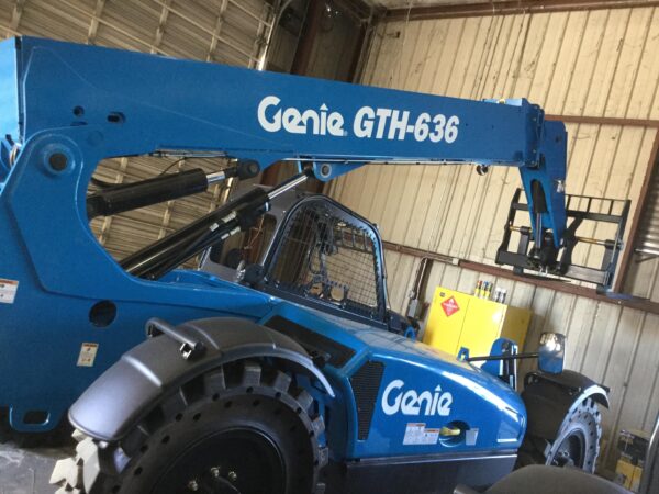 2017 GENIE GTH-636