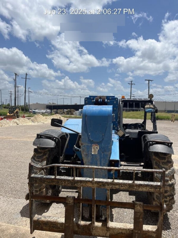 2017 GENIE GTH-844