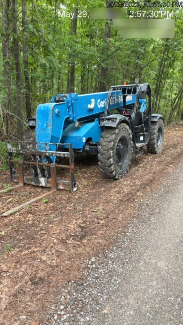 2017 GENIE GTH-844