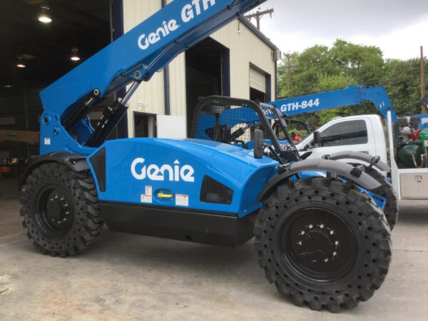 2017 GENIE GTH-844