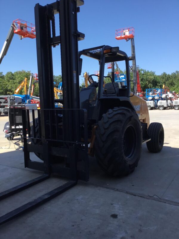 2018 CASE 588H
