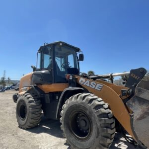 2018 CASE 621G