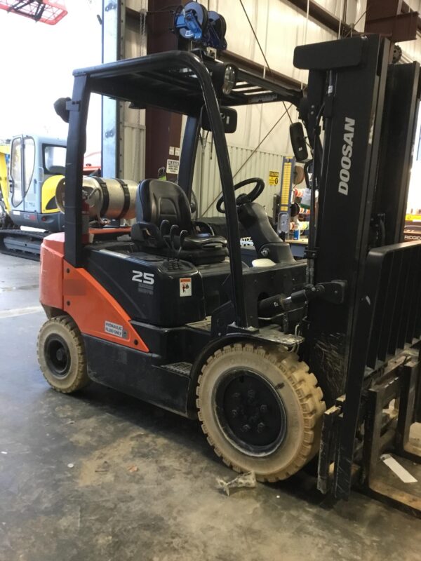 2018 DOOSAN G25P-7
