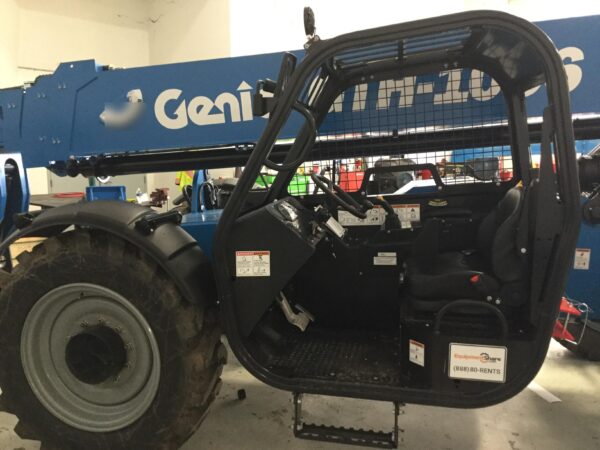 2018 GENIE GTH-1056