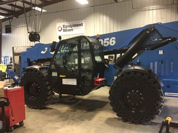 2018 GENIE GTH-1056