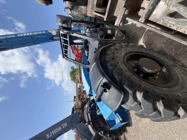 2018 GENIE GTH-844