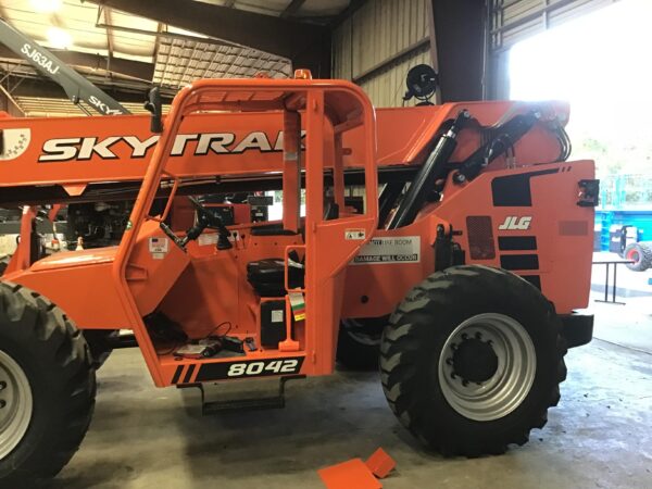 2018 SKYTRAK 8042