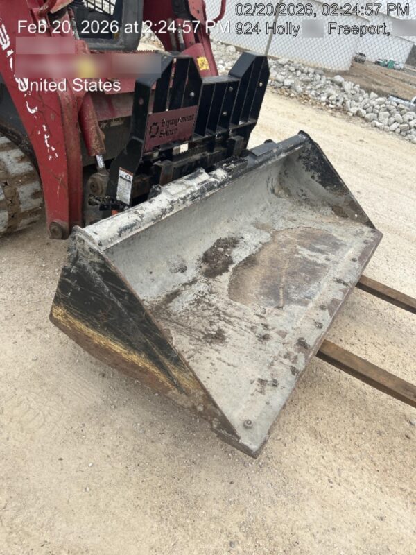 2018 TAKEUCHI TL10V2-CR