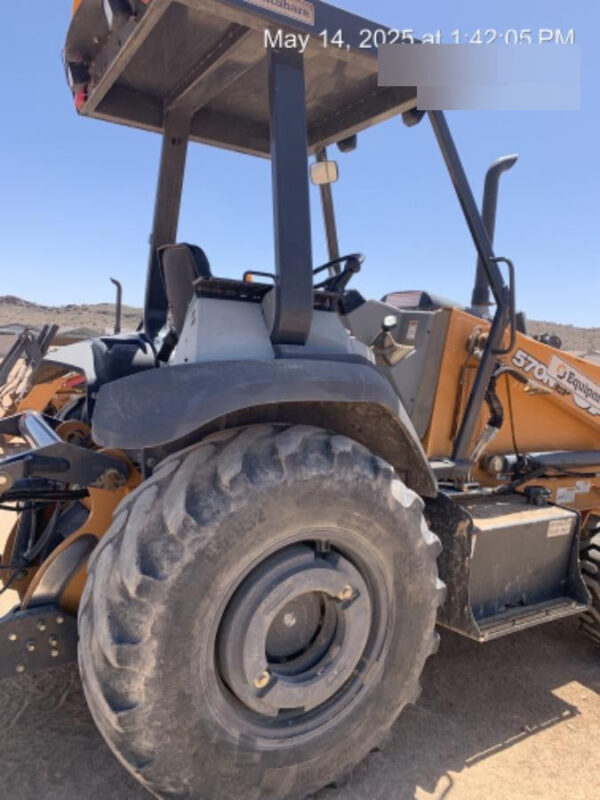 2019 CASE 570N EP