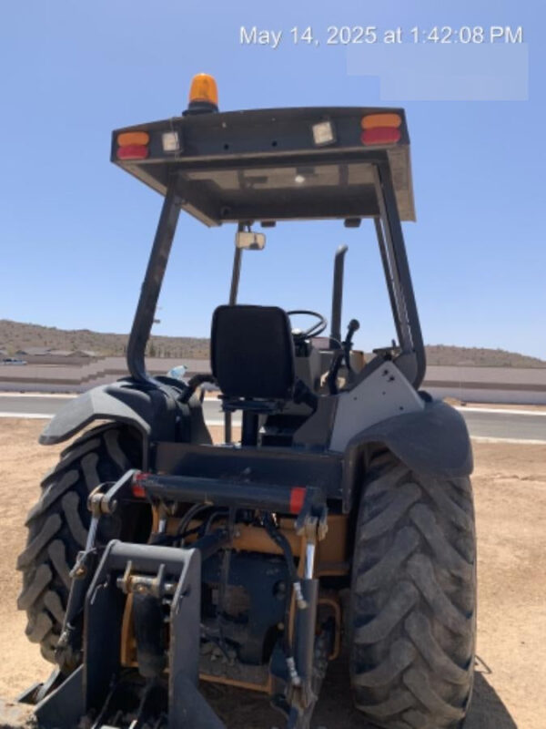 2019 CASE 570N EP