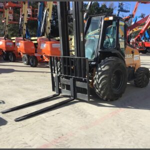 2019 CASE 588H