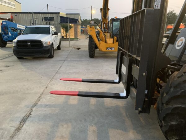 2019 CASE 588H