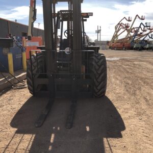 2019 CASE 588H