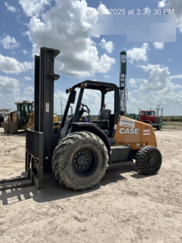 2019 CASE 588H