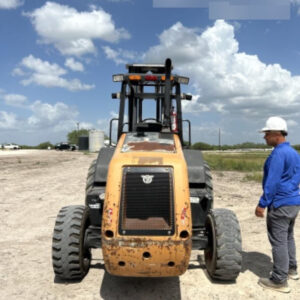 2019 CASE 588H