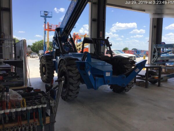 2019 GENIE GTH-1056
