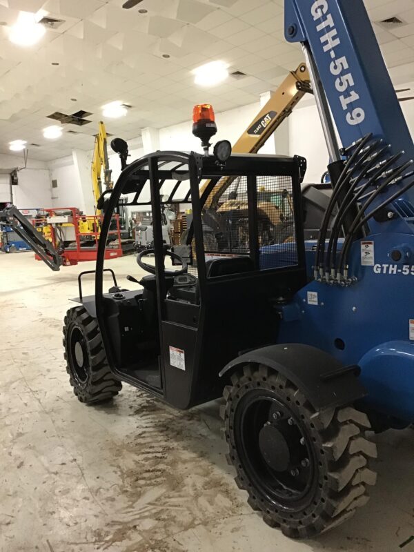2019 GENIE GTH-5519