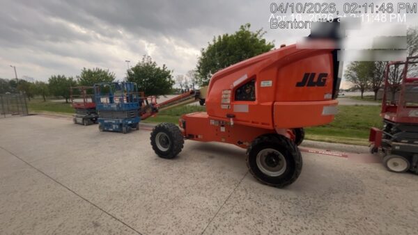 2019 JLG 460SJ