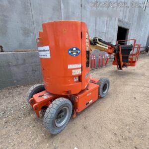 2019 JLG E300AJP