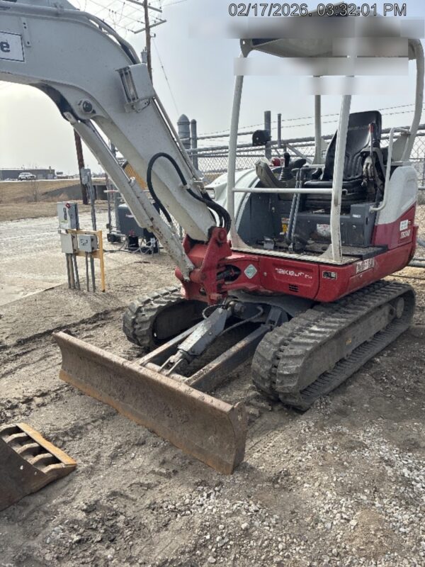 2019 TAKEUCHI TB240