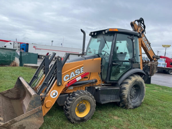 2020 CASE 580N EP - Extendable Backhoe