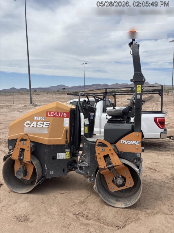 2020 CASE DV26E