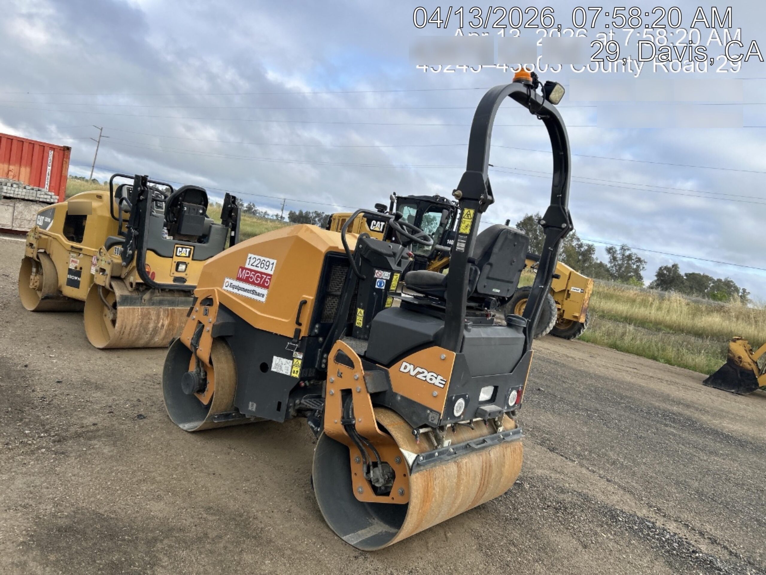 2020 CASE DV26E