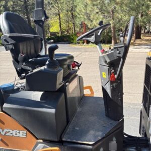 2020 CASE DV26E