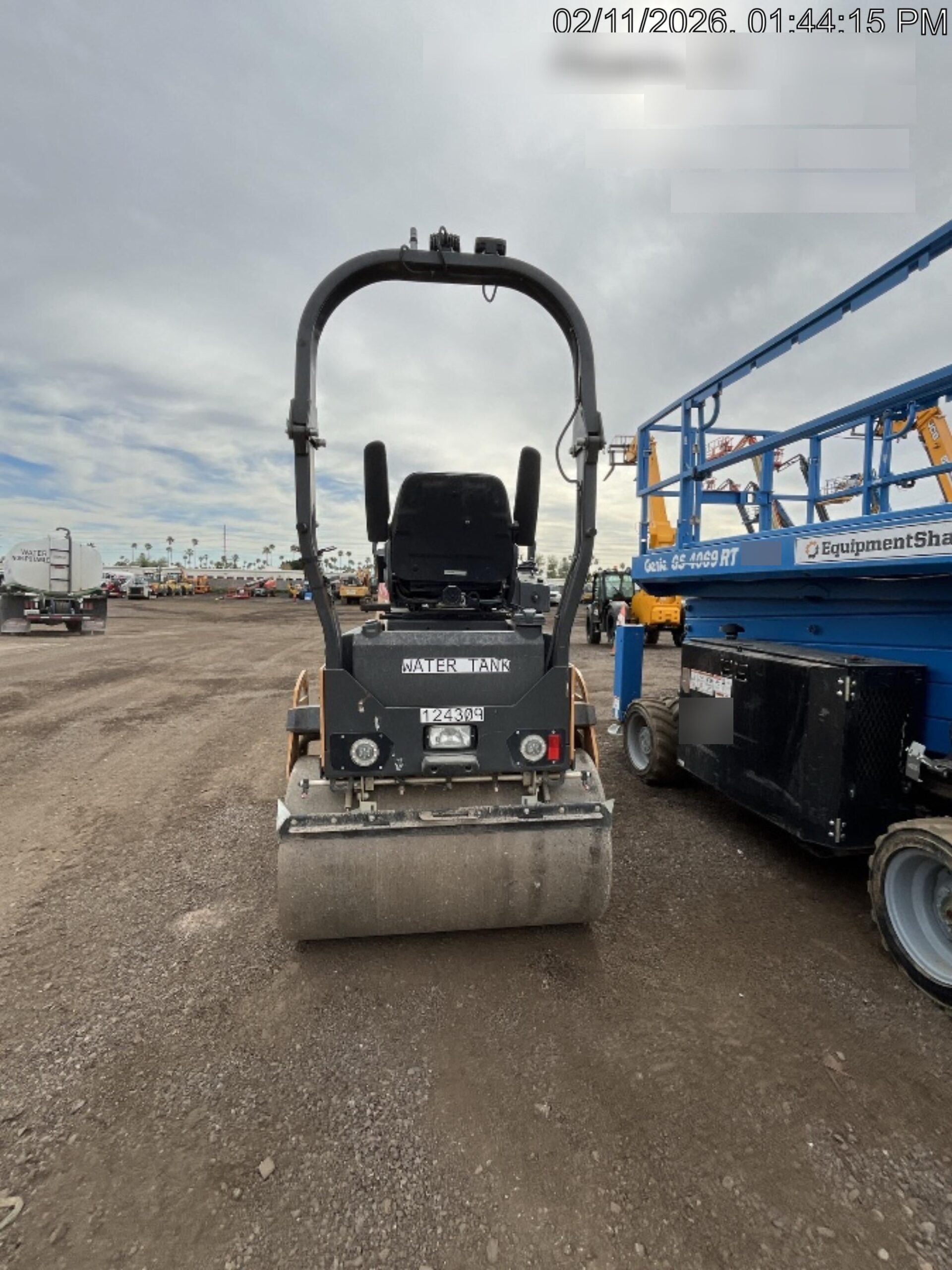 2020 CASE DV26E