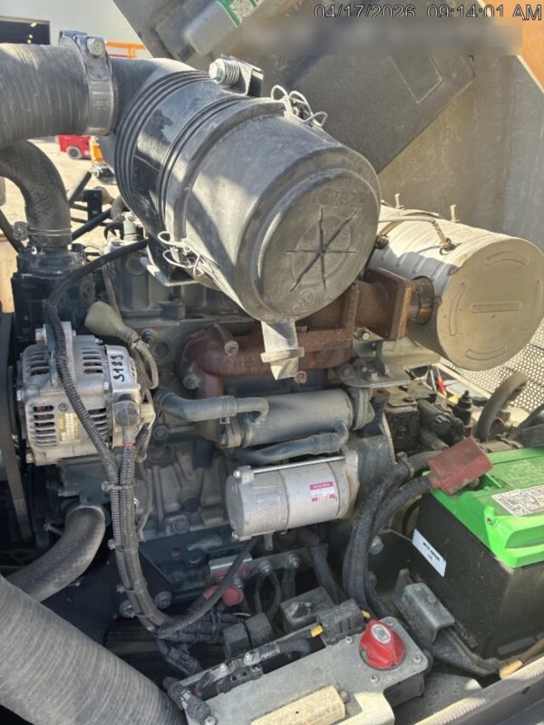 2020 CASE DV26E