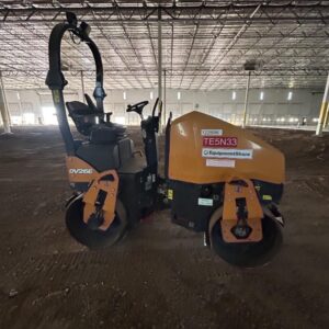 2020 CASE DV26E