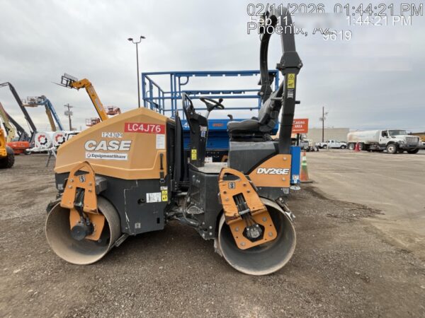 2020 CASE DV26E