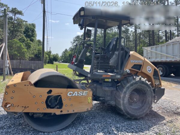 2020 CASE SV207E