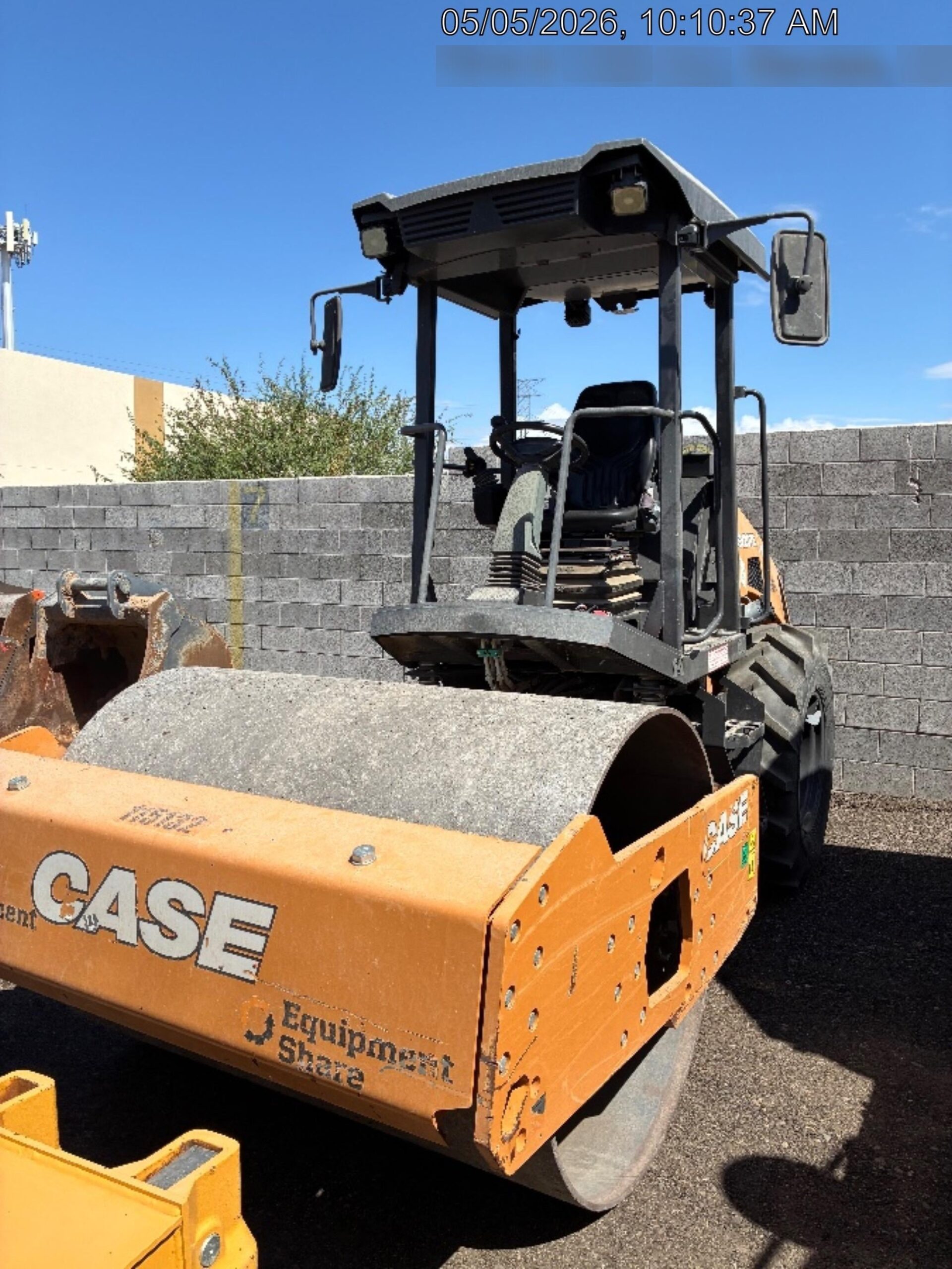 2020 CASE SV207E