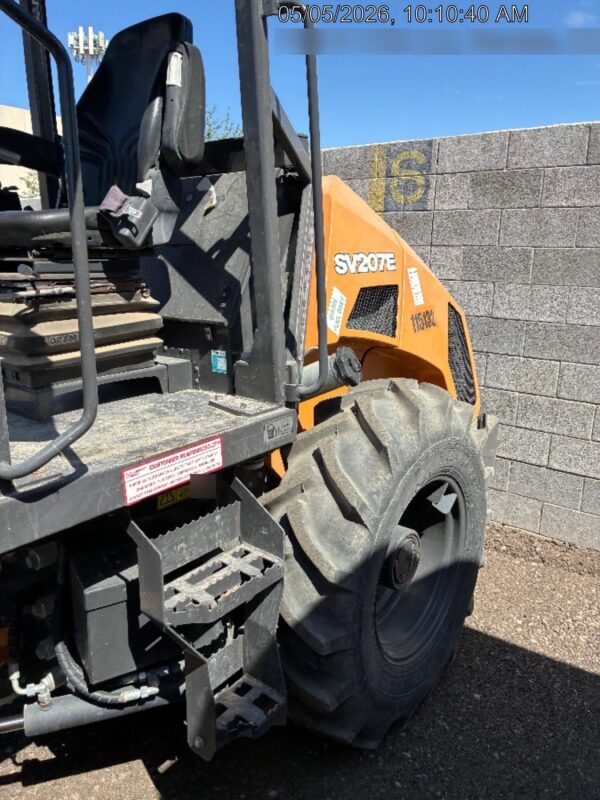 2020 CASE SV207E