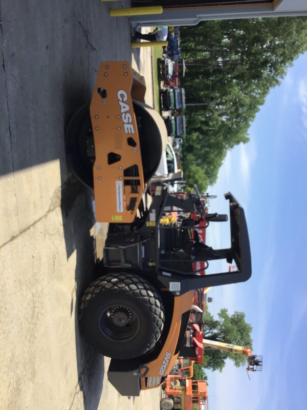 2020 CASE SV212D 2020 CASE SV212D