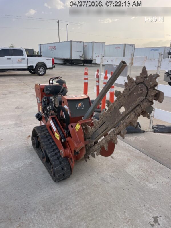 2020 DITCH WITCH C24XA