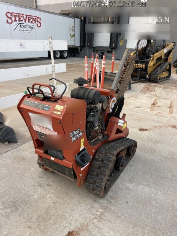 2020 DITCH WITCH C24XA