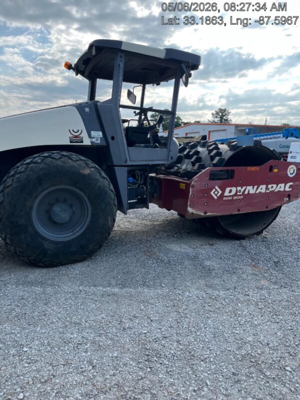 2020 DYNAPAC CA2500D