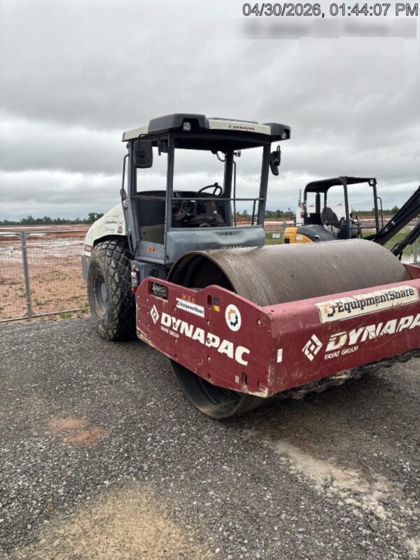 2020 DYNAPAC CA2500D