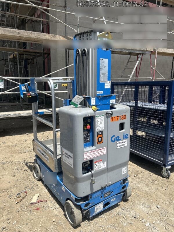 2020 GENIE GR-20