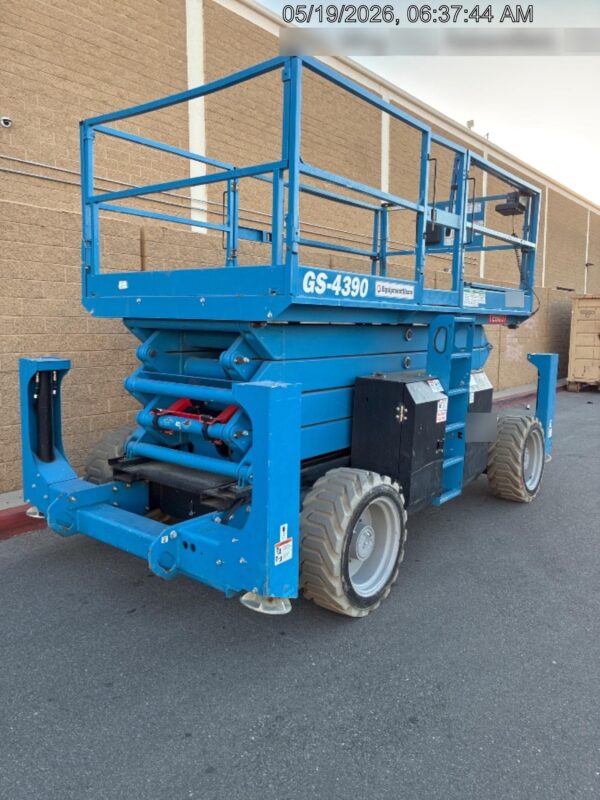 2020 GENIE GS-4390 RT