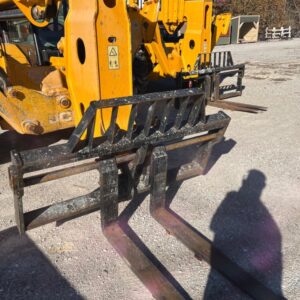 2020 JCB 510-56